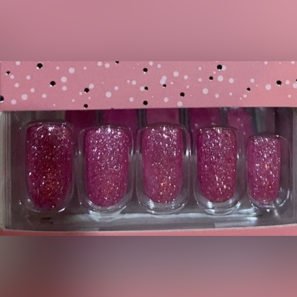 red aspen nail dashes Pink glitter Festive flocks Felicia NEW retired